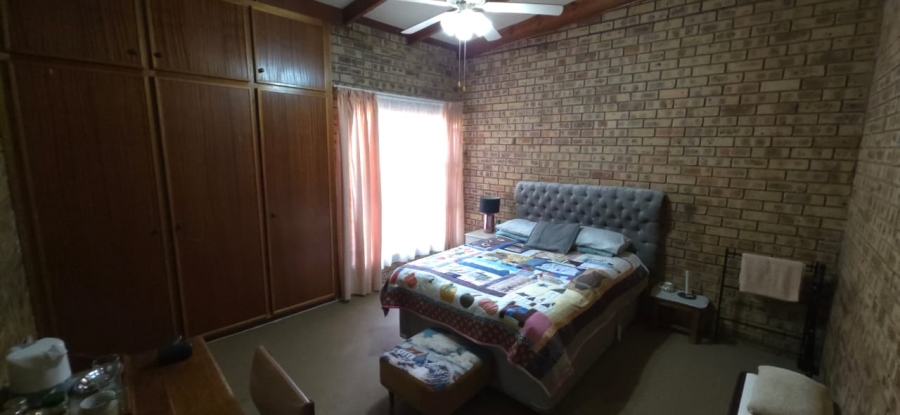 7 Bedroom Property for Sale in Wilkoppies North West